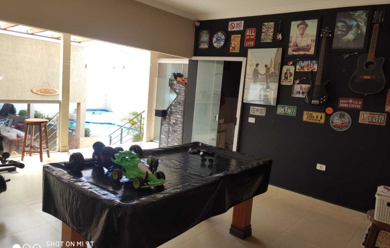 VENDIDA... Casa de Alto Padrão, toda na Lage. VENDIDA - 