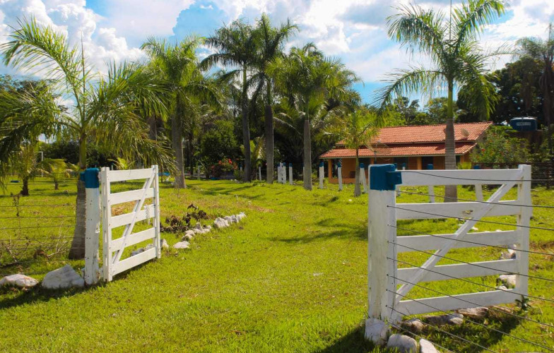 Chácara em Cezarina - 